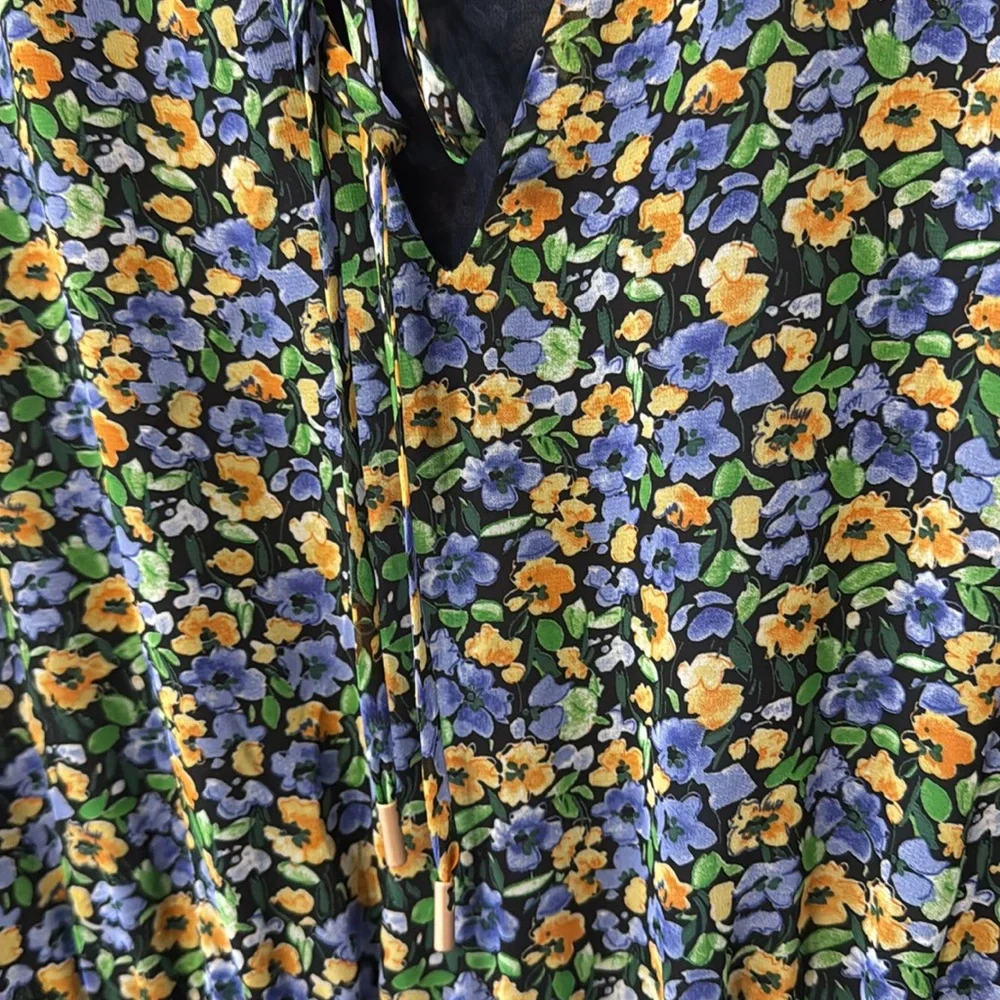 Skies are Blue Daisy Print Pleated Mini Dress - Picture 5 of 12